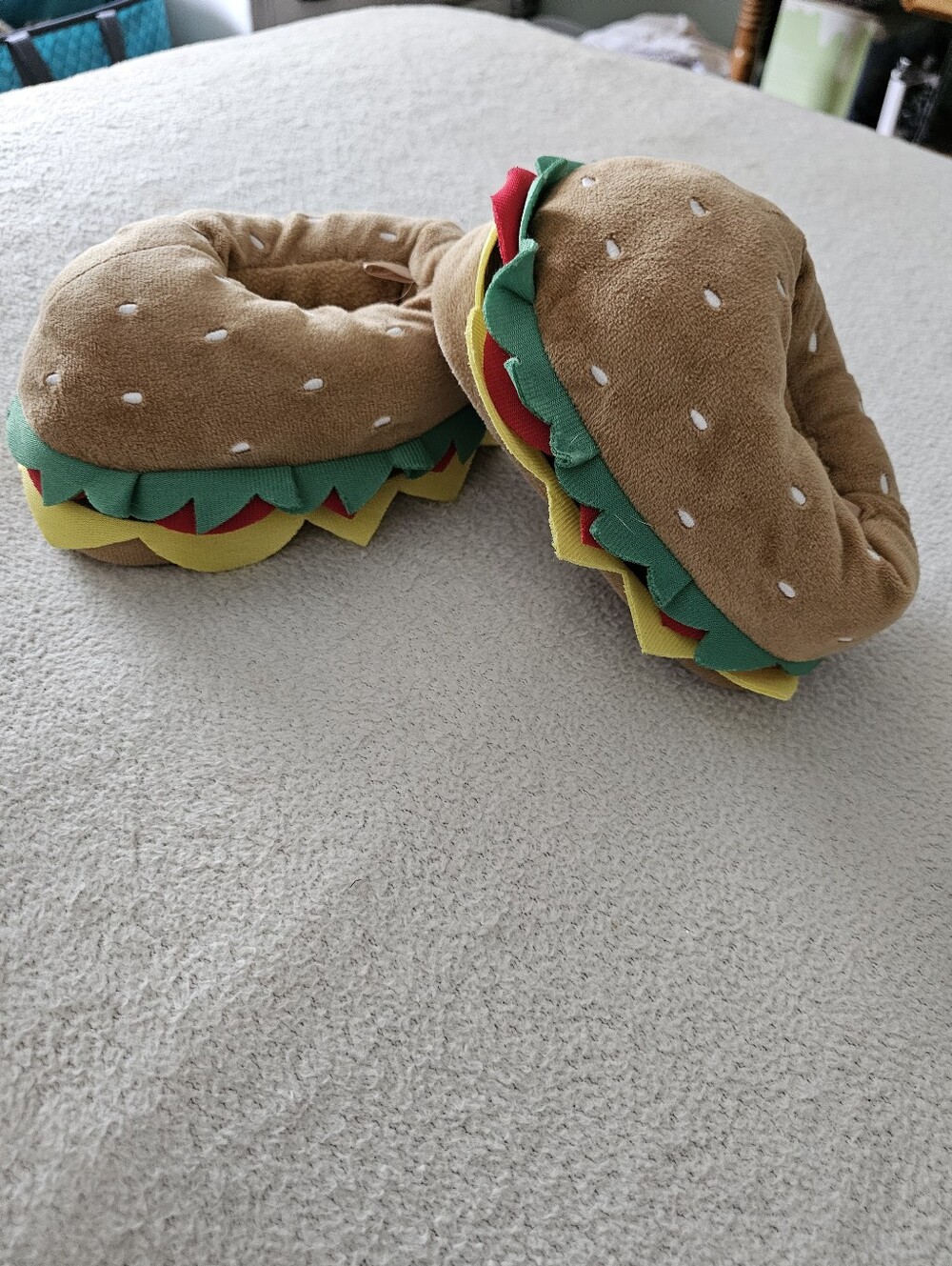 Carter's Nathan Hamburger Plush Slippers Toddler Boy Girl Size L 9-10 Novelty